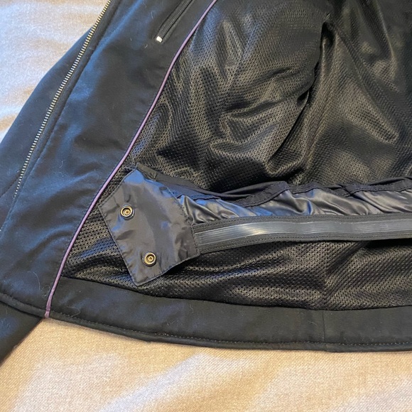 Harley-Davidson Women’s Black Label Reinforced arising Hooded Jacket - Picture 6 of 10